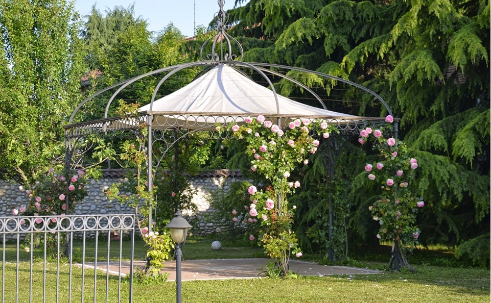 Brianza: prestigiosa villa ad Agrate Brianza (Mb)