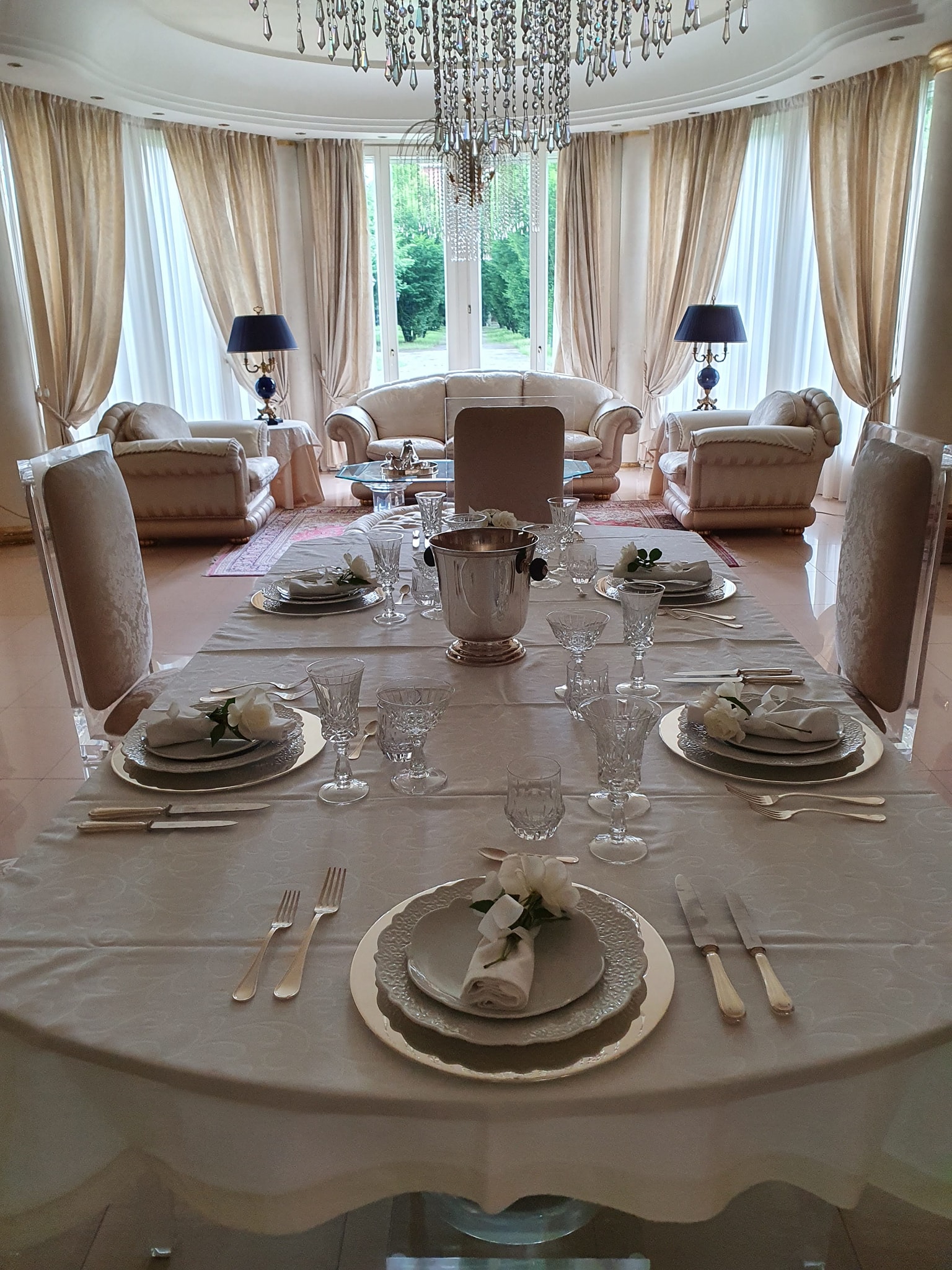 Brianza: prestigiosa villa ad Agrate Brianza (Mb)