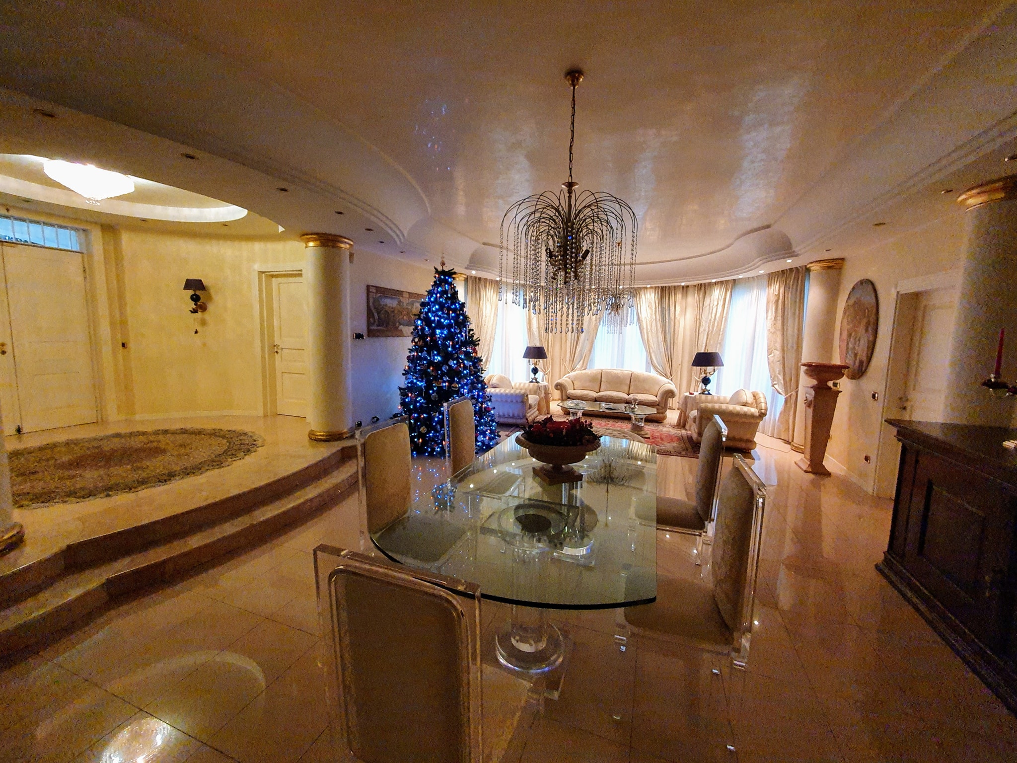 Brianza: prestigiosa villa ad Agrate Brianza (Mb)