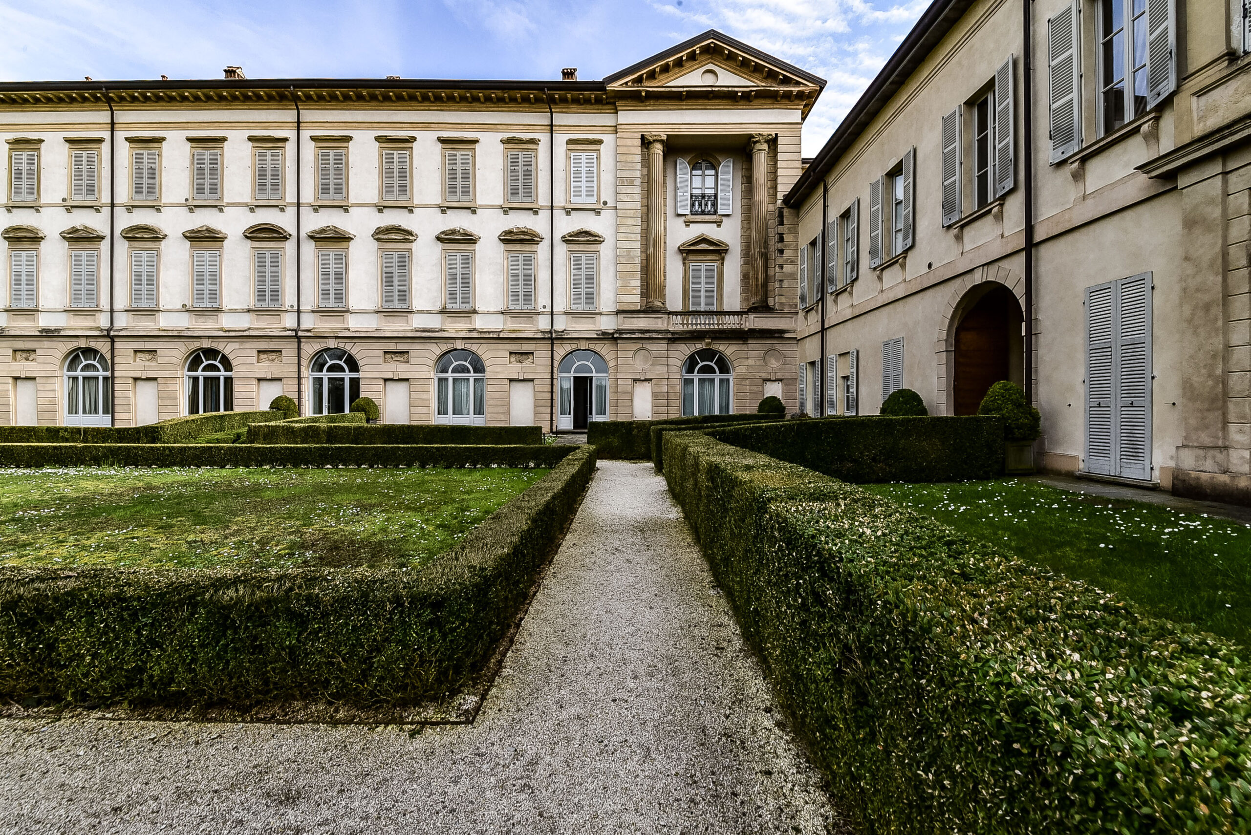 Brianza: Sontuosa proprietà nel Parco di Montevecchia